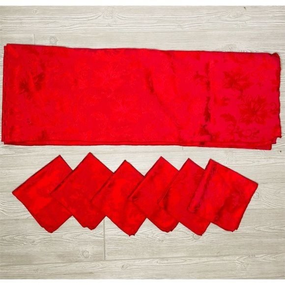 Red poinsettia Christmas table cloth and 6 napkins table linens roughly 52 x 80” - Picture 1 of 4